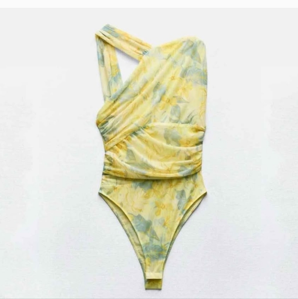 Zara Yellow and Blue Floral Blouse